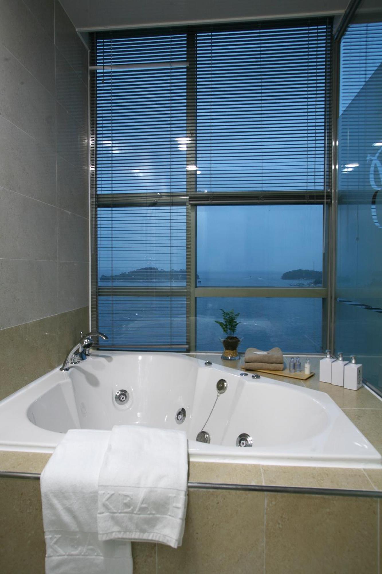 Benikea Hotel Yeosu Dış mekan fotoğraf