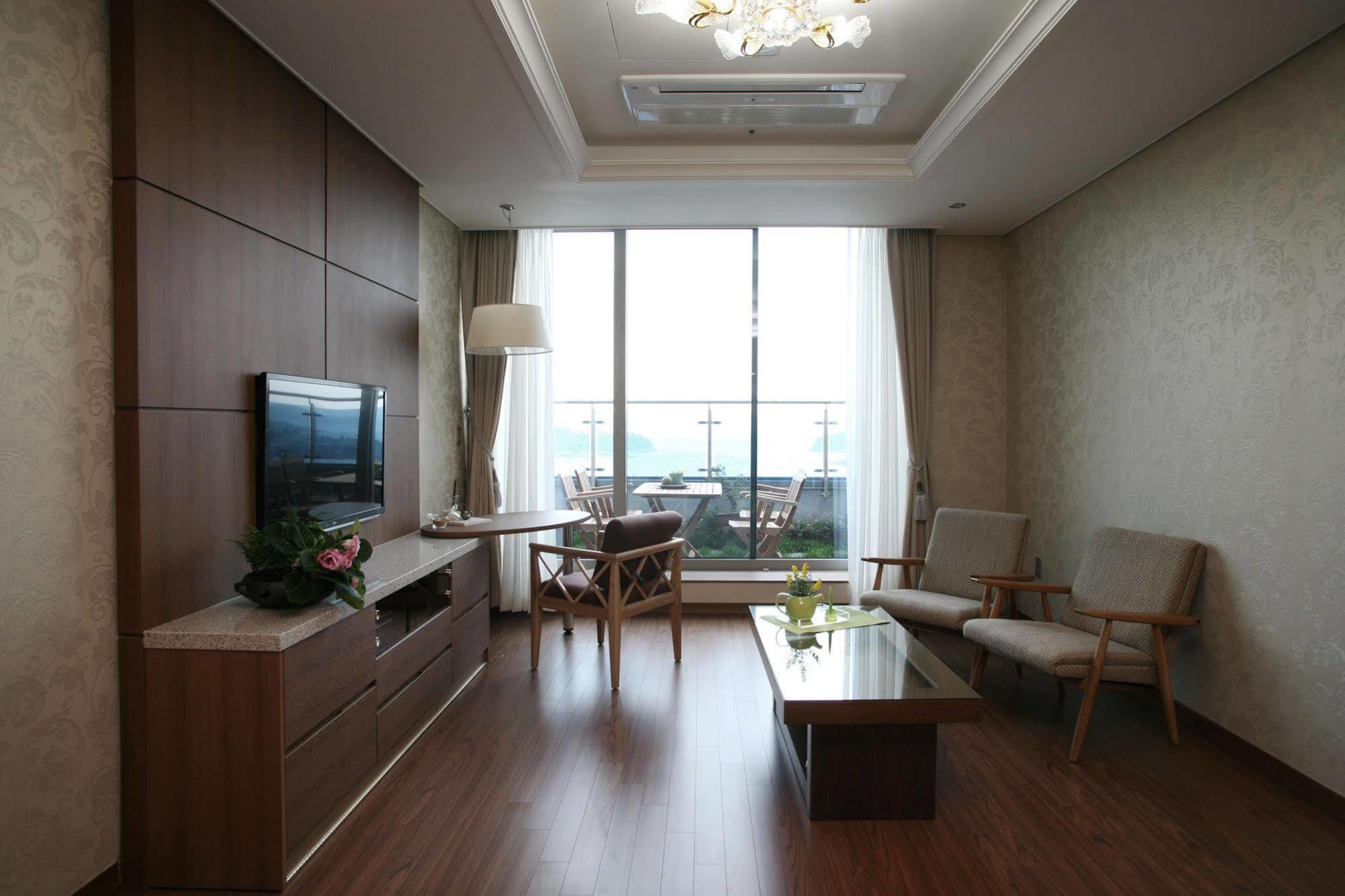 Benikea Hotel Yeosu Dış mekan fotoğraf