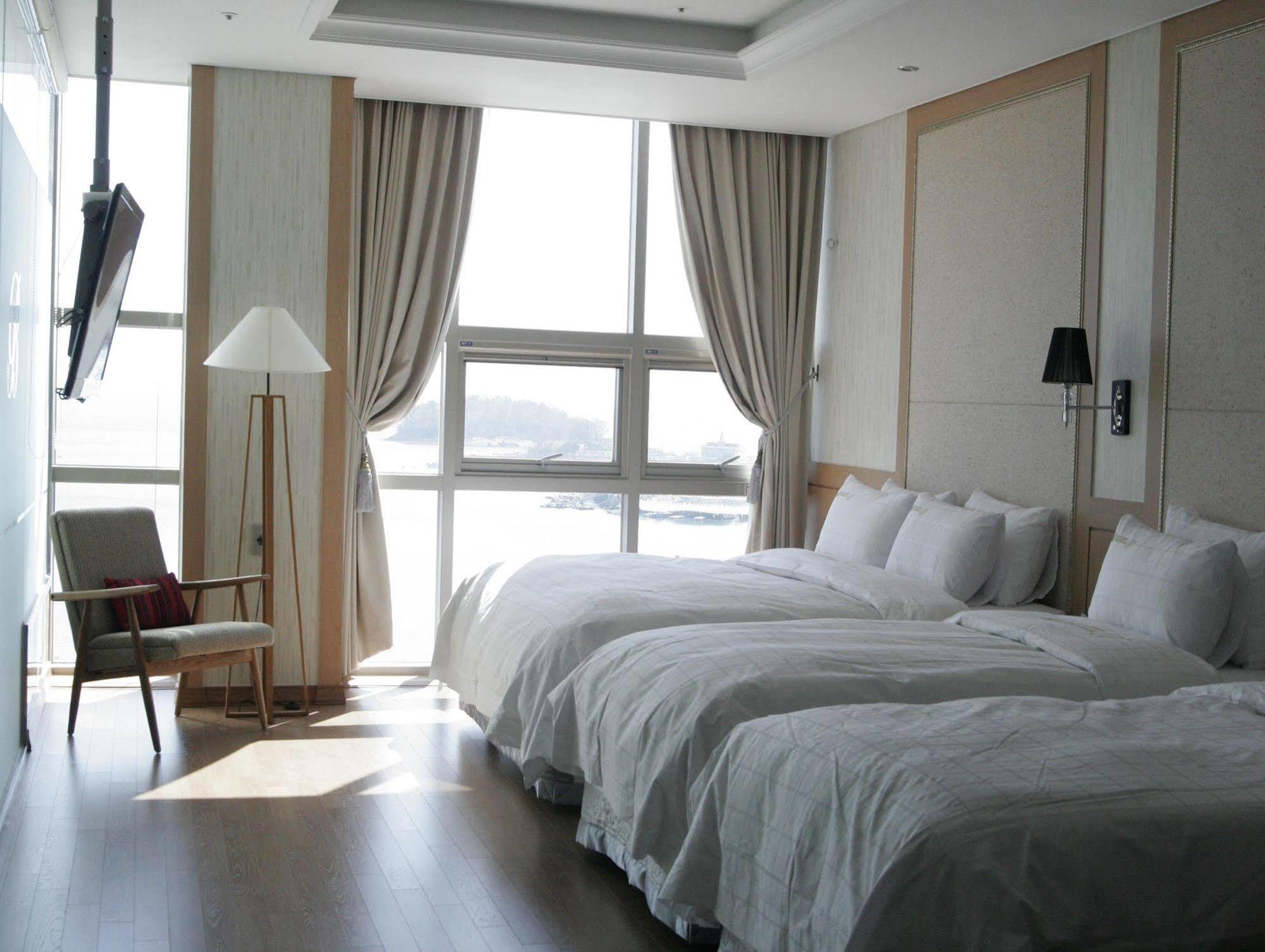 Benikea Hotel Yeosu Dış mekan fotoğraf